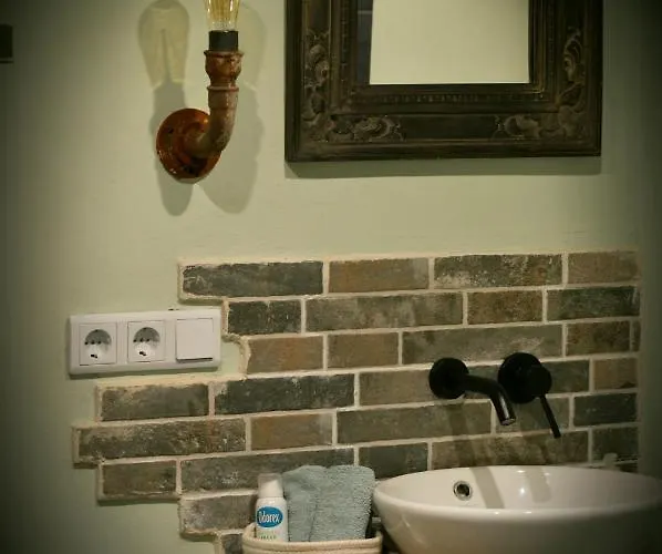 Wood, Food & Alphen (North Brabant)