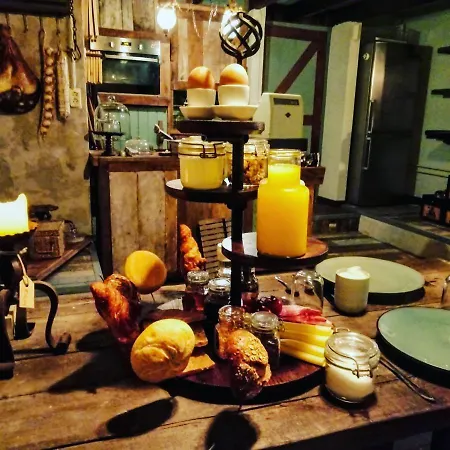 Wood, Food & Bed & Breakfast *